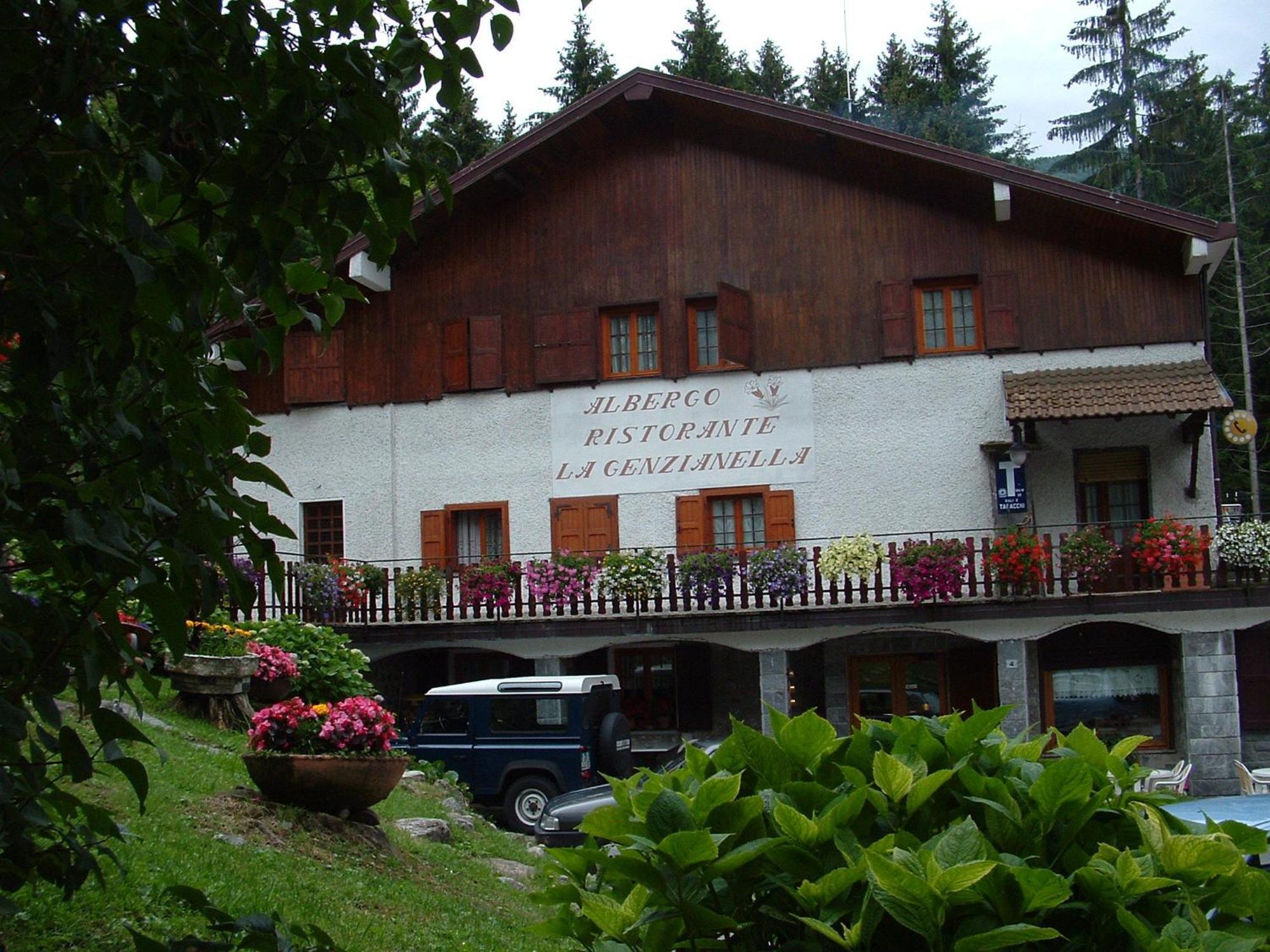 Albergo La Genzianella Bellagio Luaran gambar